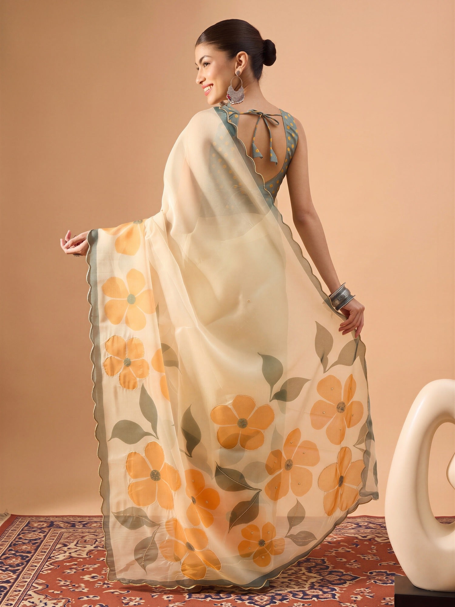 Cream Organza saree – detail view 1