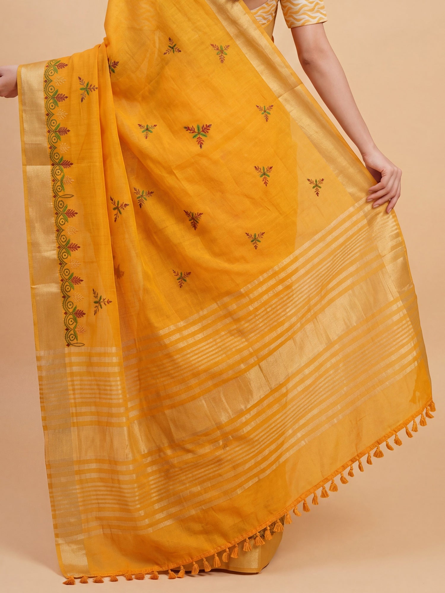 Mustard Cotton Linen saree – detail view 5