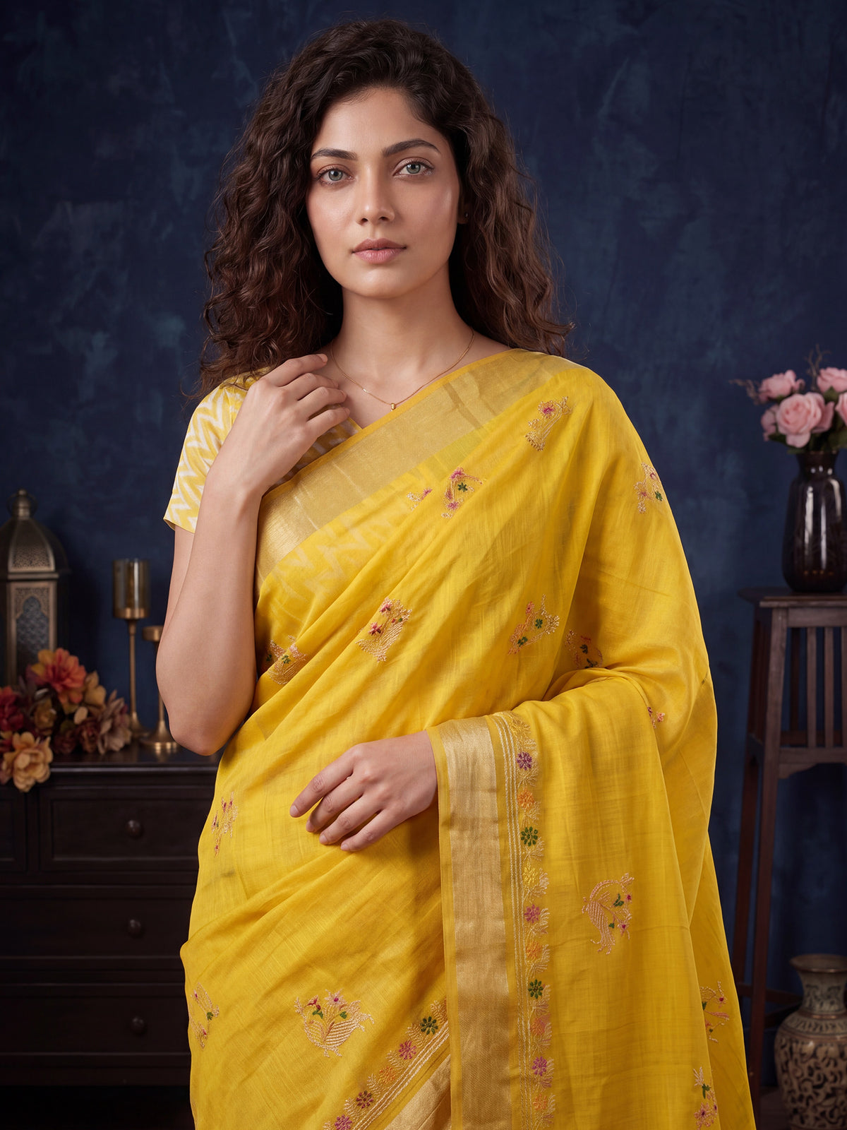 Yellow Cotton Linen saree – detail view 4