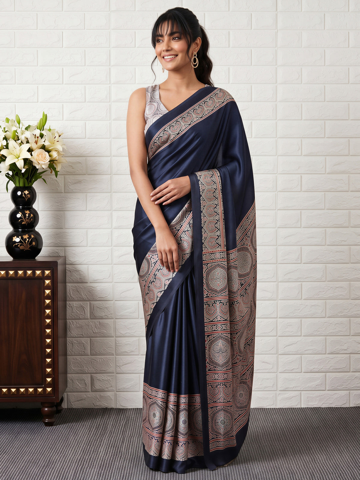 Black Satin saree – detail view 2