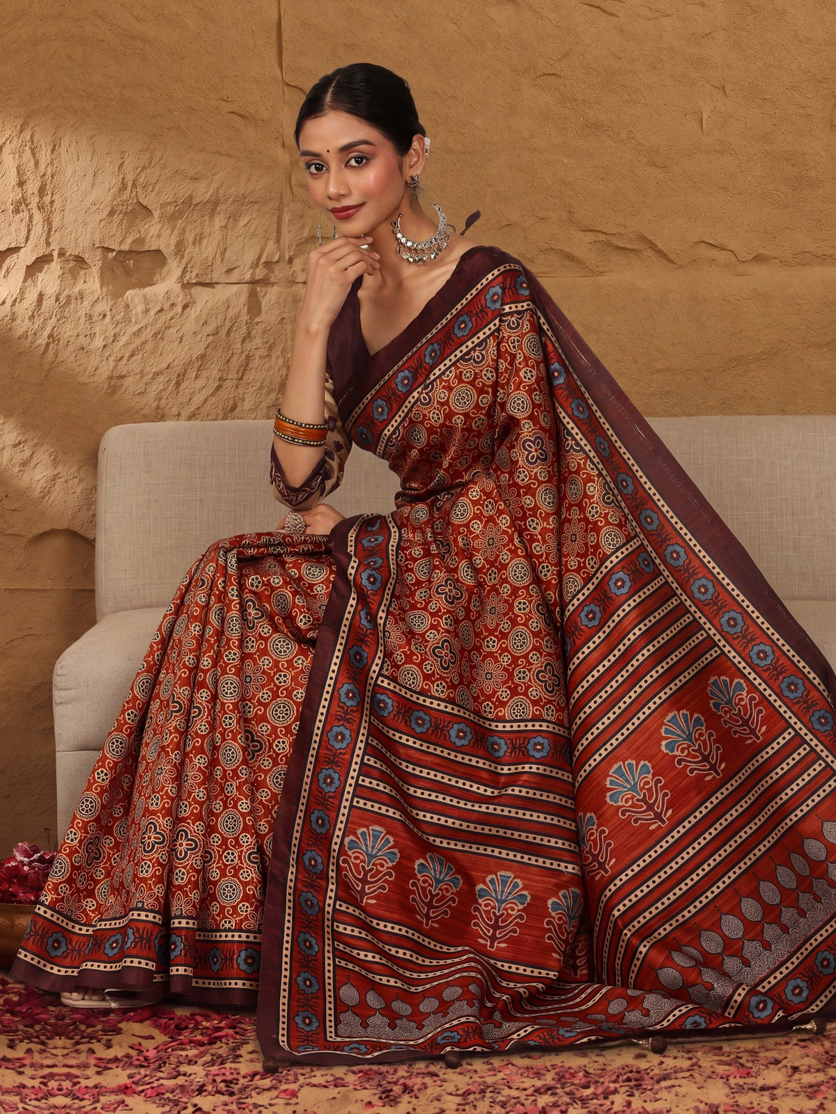 Rust Silk Blend saree – detail view 2