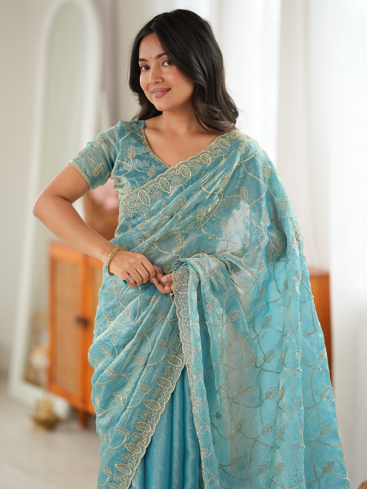 Light Blue Tissue saree – detail view 4