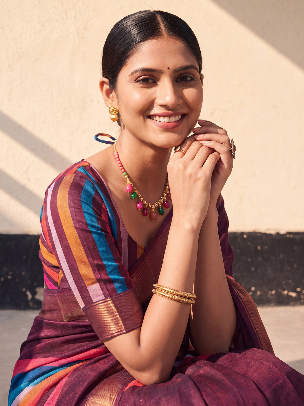 Dark Brown Linen saree – detail view 4