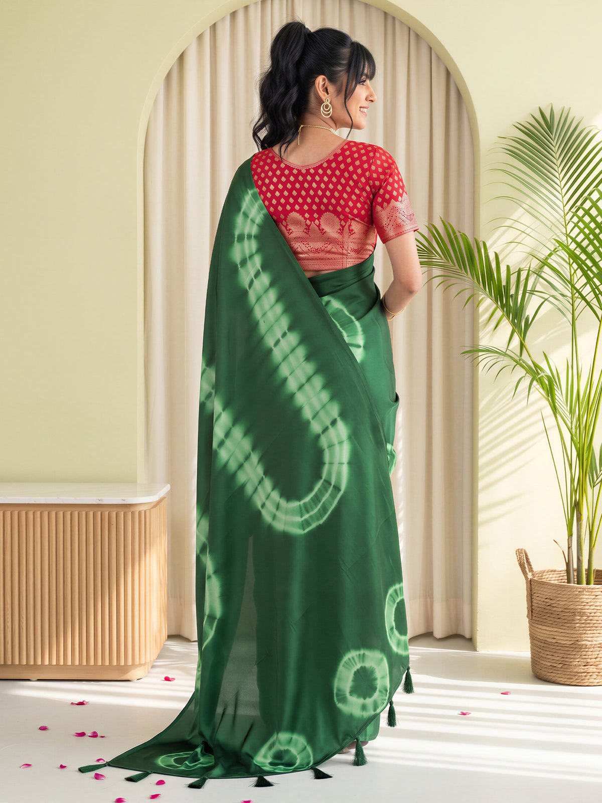 Green Satin Silk saree – detail view 1