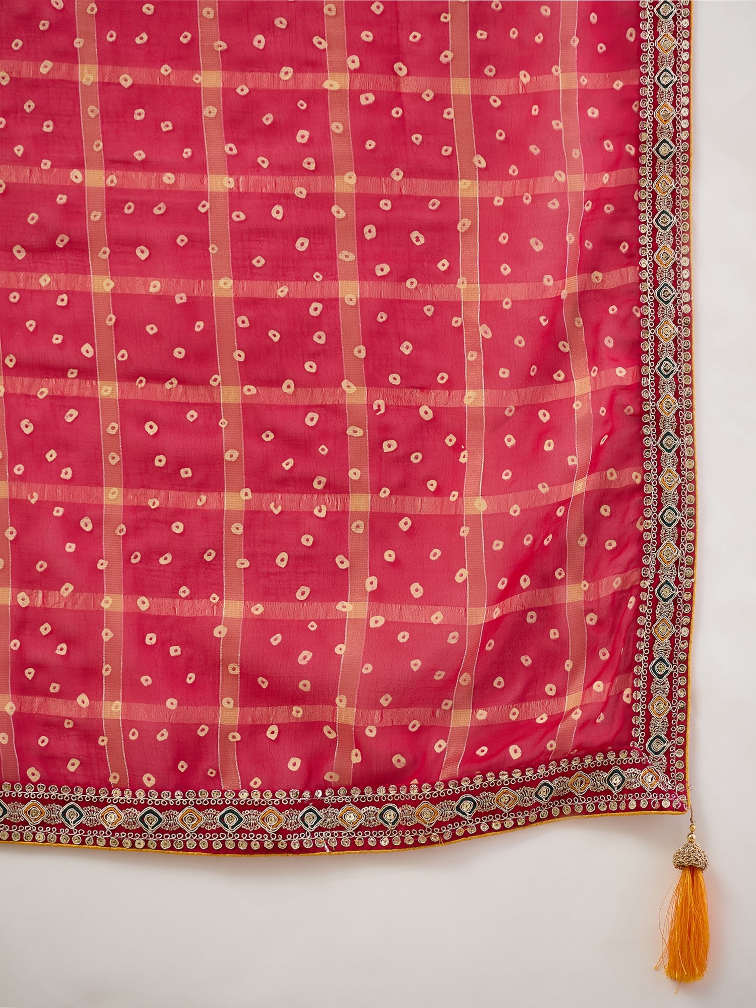 Red Viscose saree – detail view 5