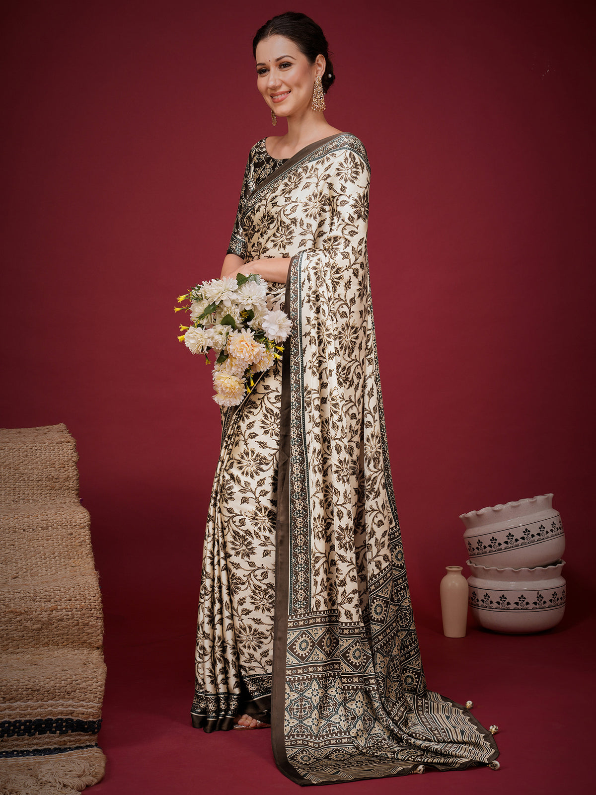 Cream Satin saree – detail view 2