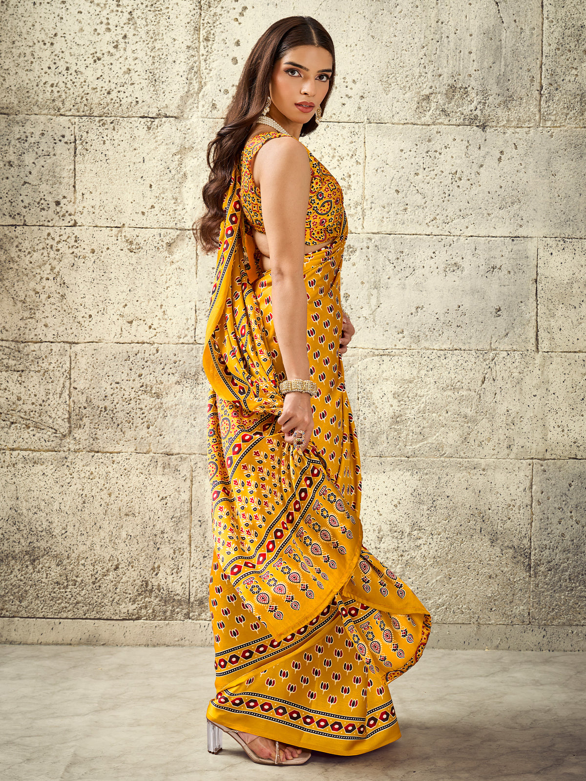 Mustard Satin saree – detail view 2
