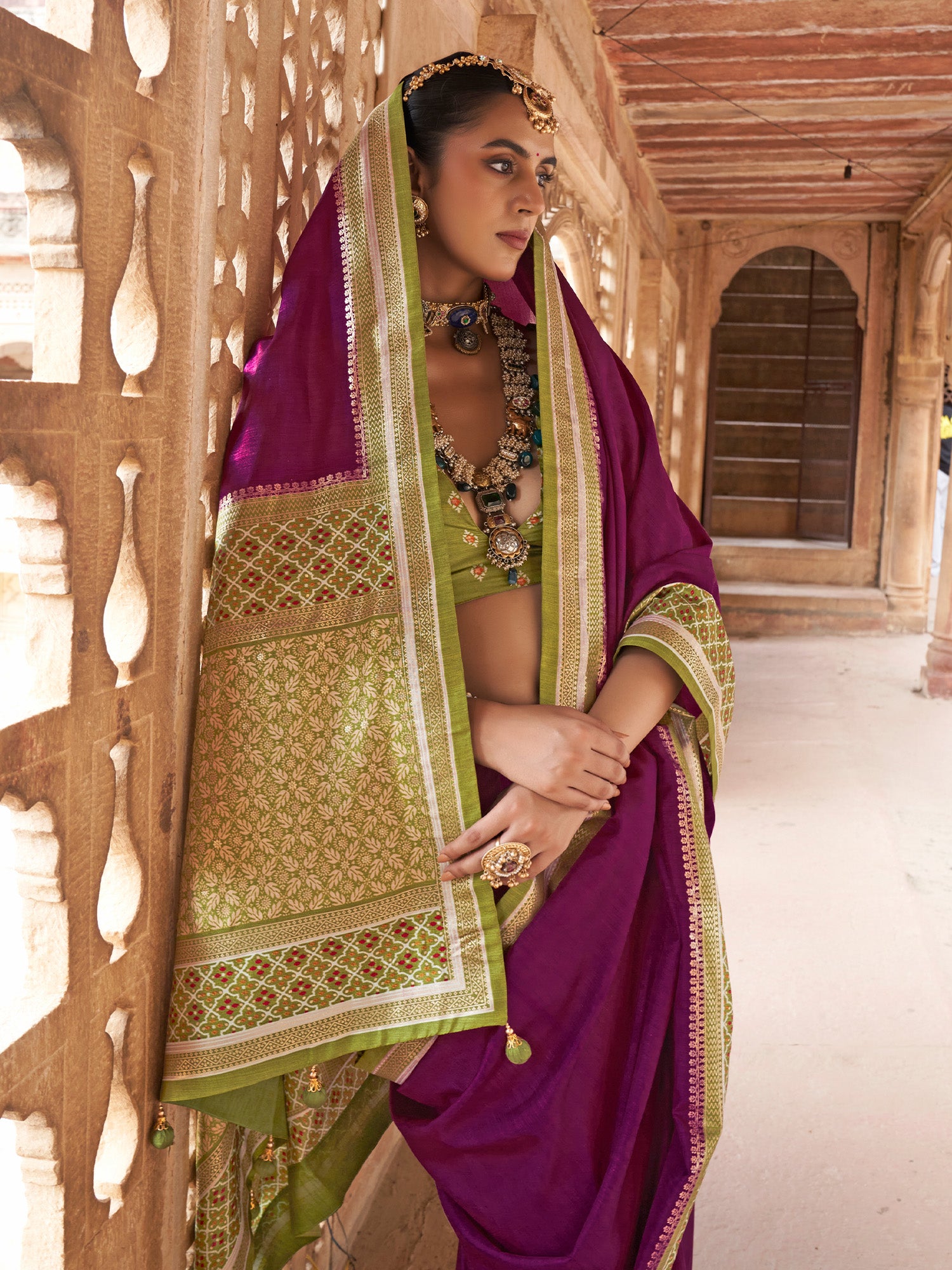 Purple Silk Blend saree – detail view 1