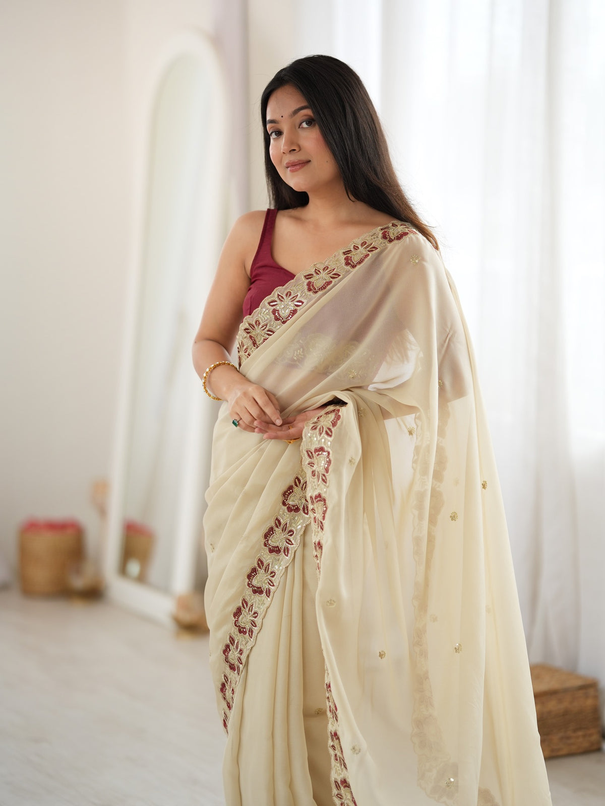 Off White Georgette saree – detail view 3