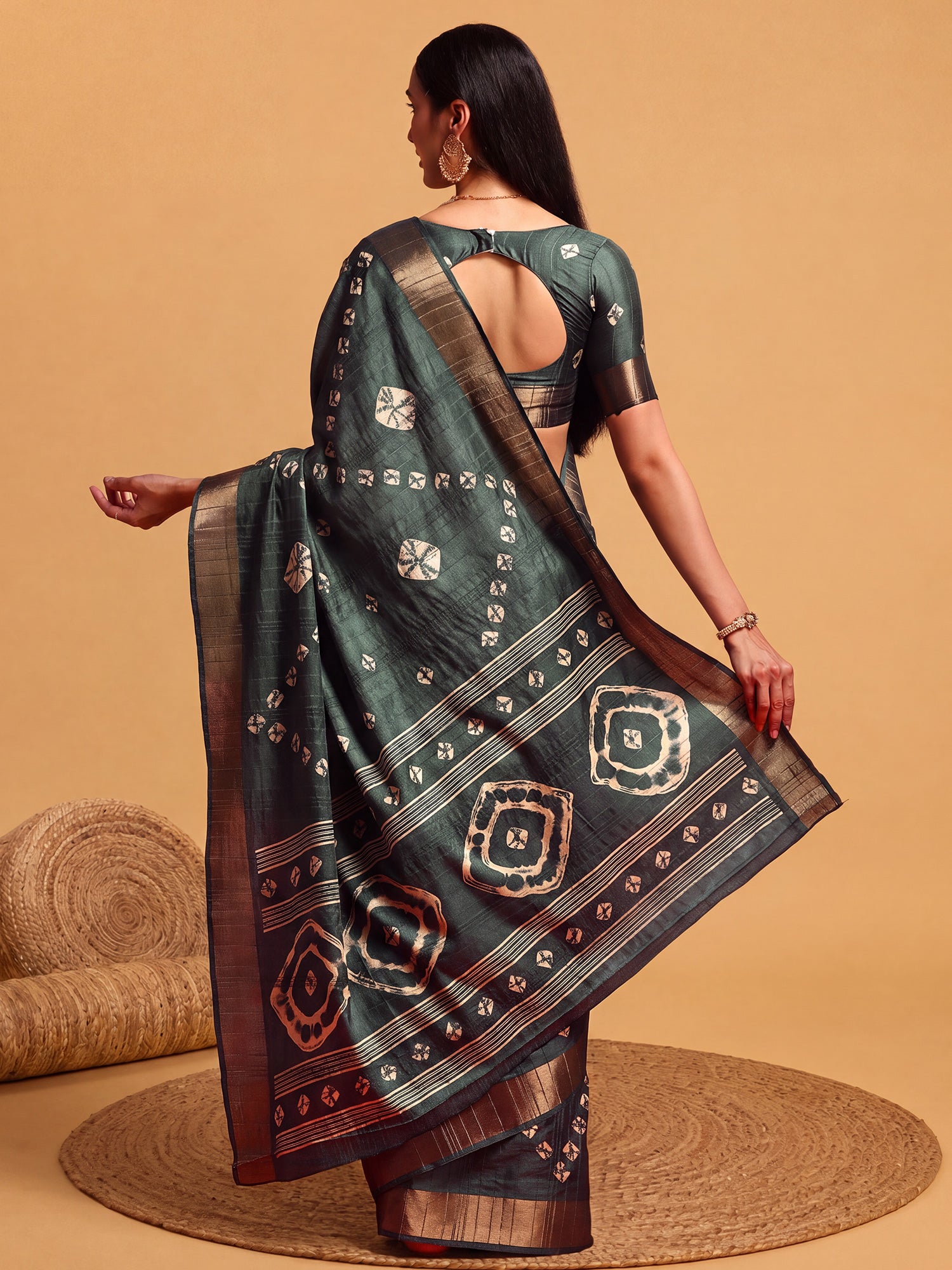 Teal Green Silk Blend saree – detail view 1