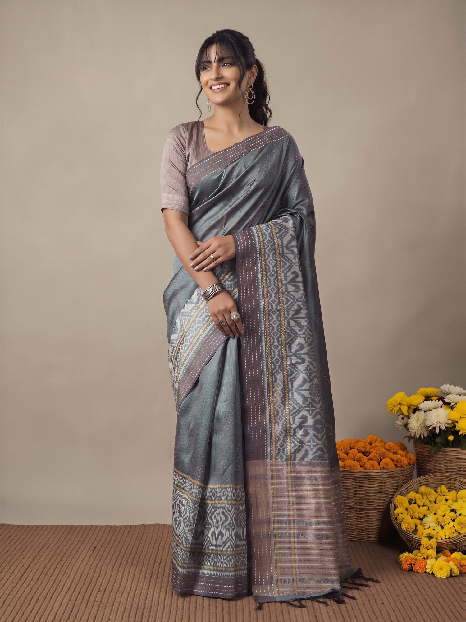 Grey Silk Cotton saree – detail view 3