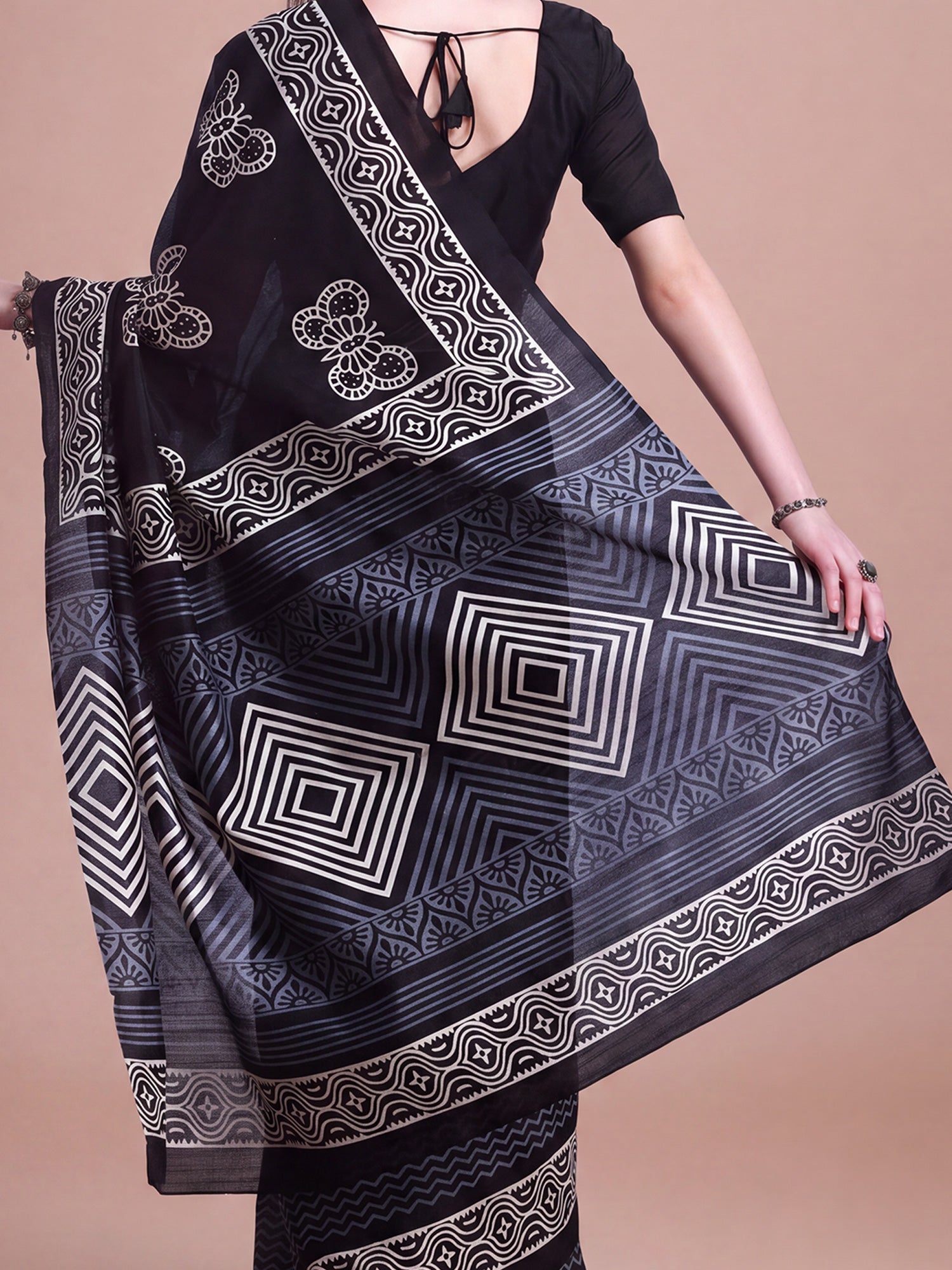 Black Bhagalpuri Silk saree – detail view 5