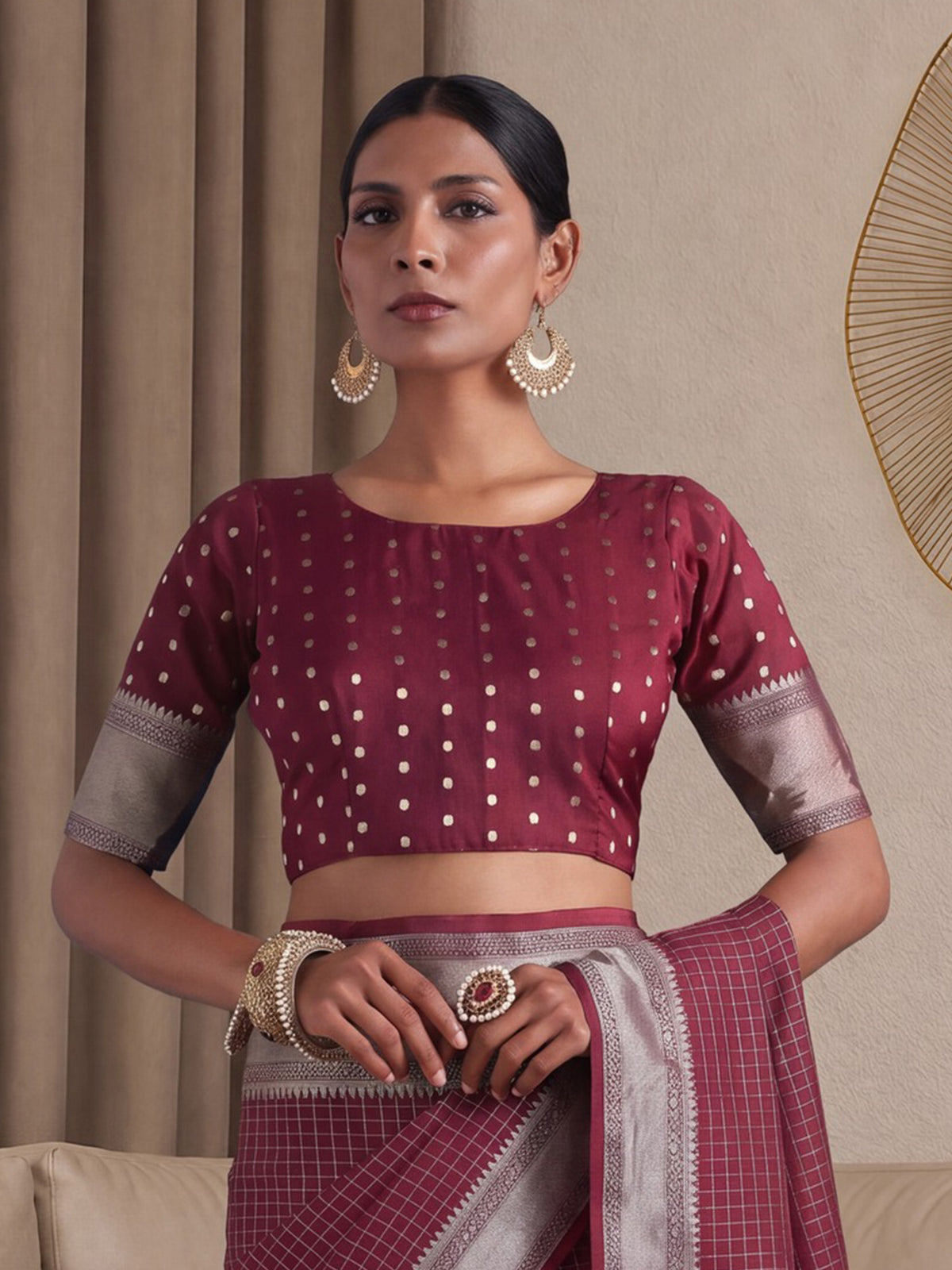 Maroon Banarasi Silk saree – detail view 1