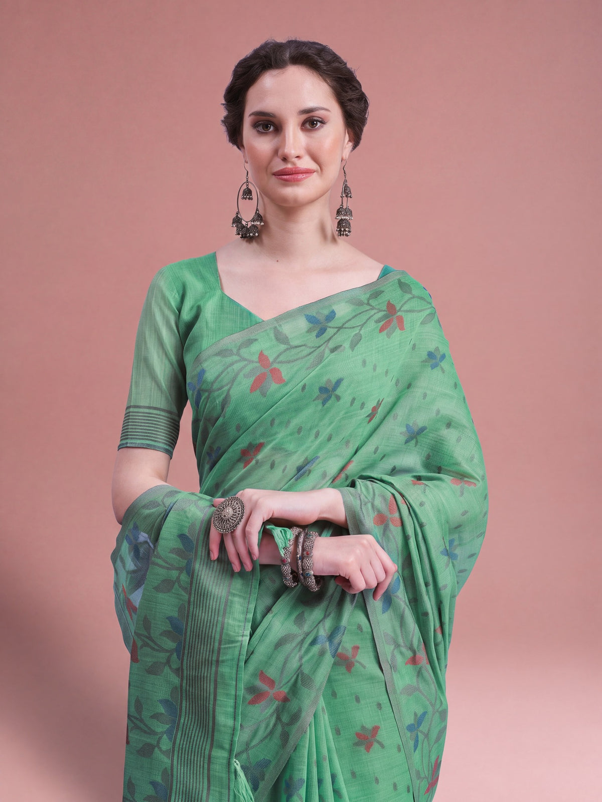 Light Green Linen saree – detail view 3