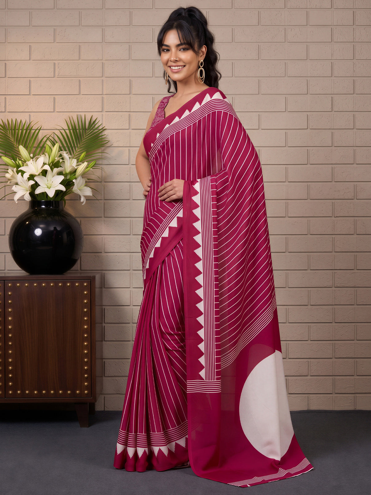 Burgundy Satin saree – detail view 2