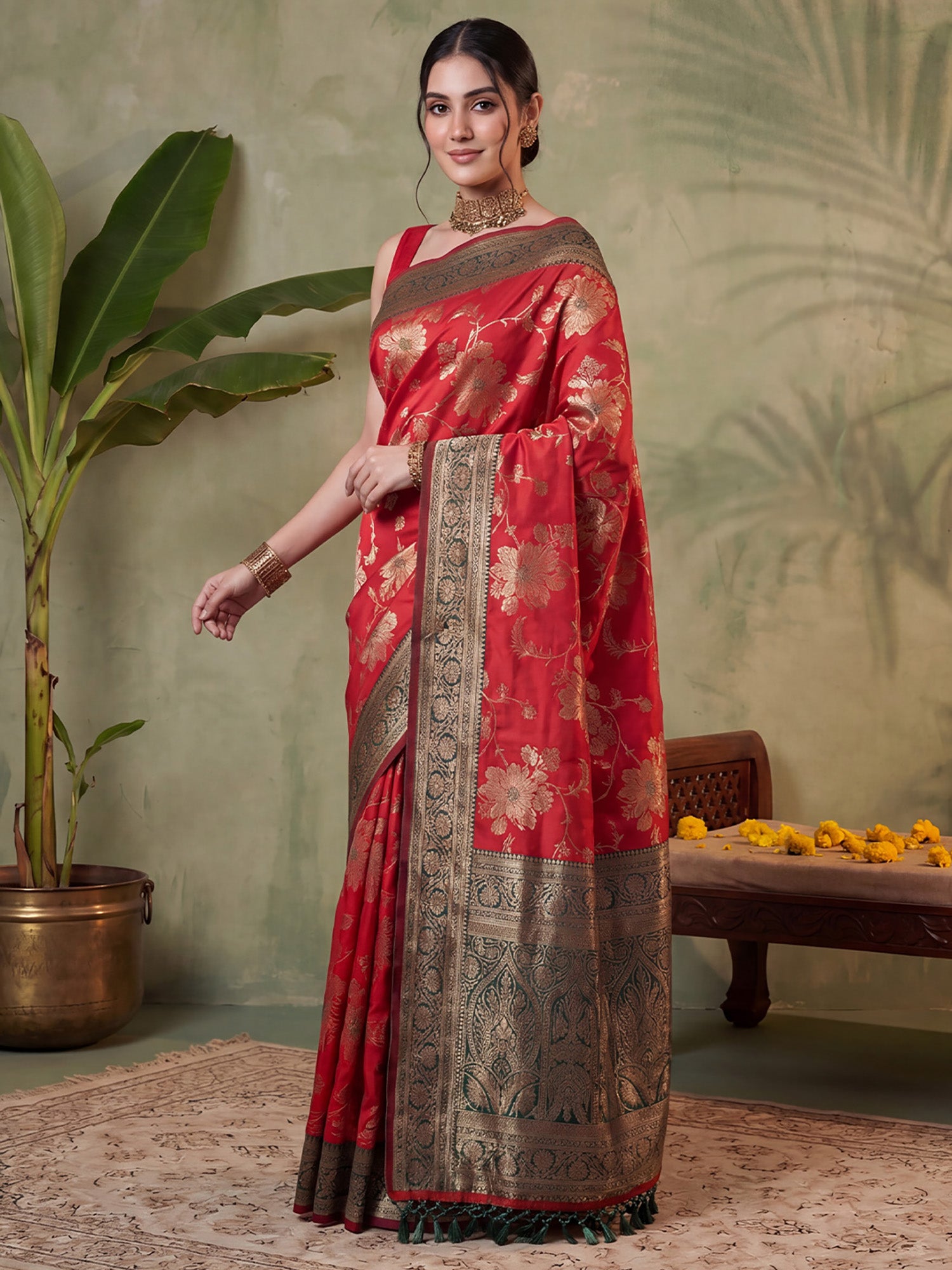 Red Silk Blend saree – detail view 2