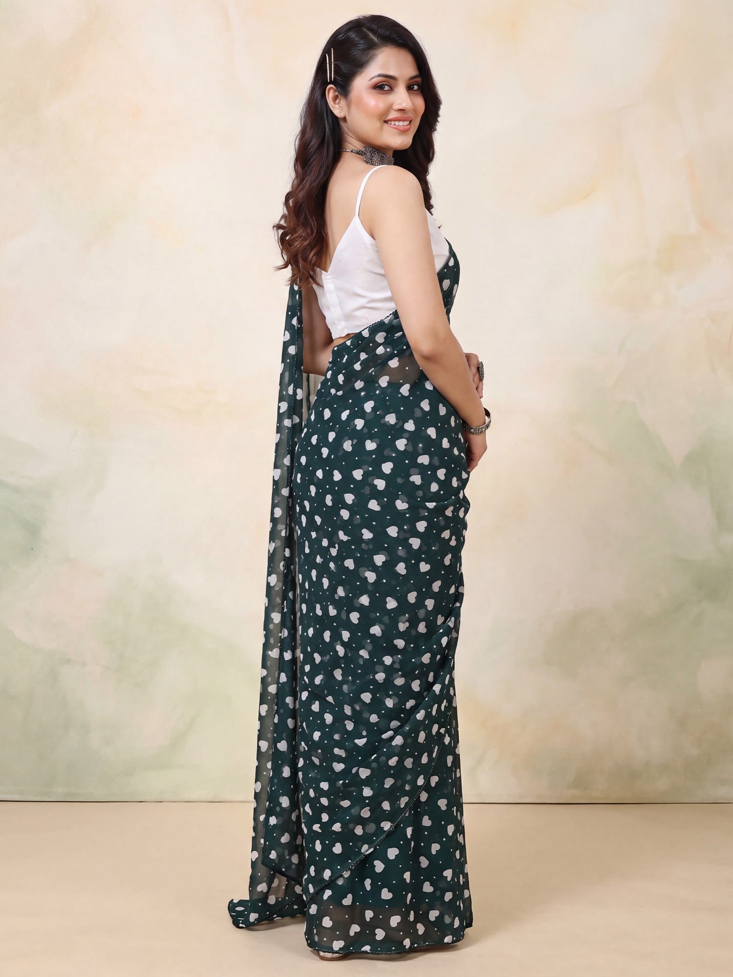 Dark Green Georgette saree – detail view 1