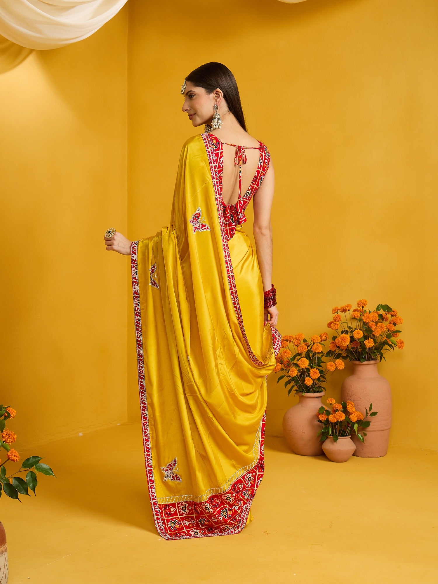 Yellow Silk Blend saree – detail view 6