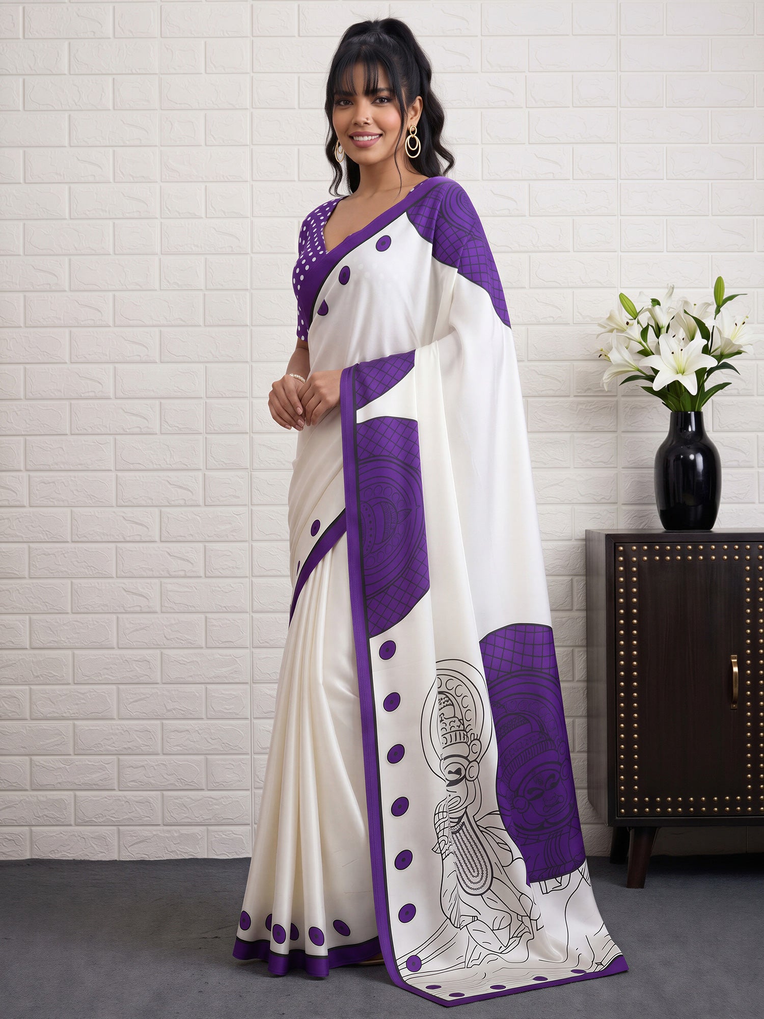 White Satin saree – detail view 2