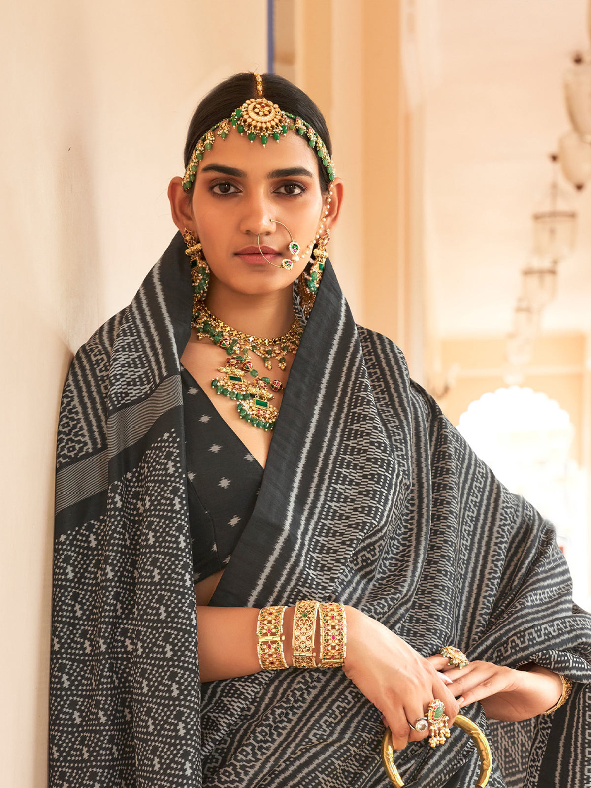 Black silk blend saree view 2