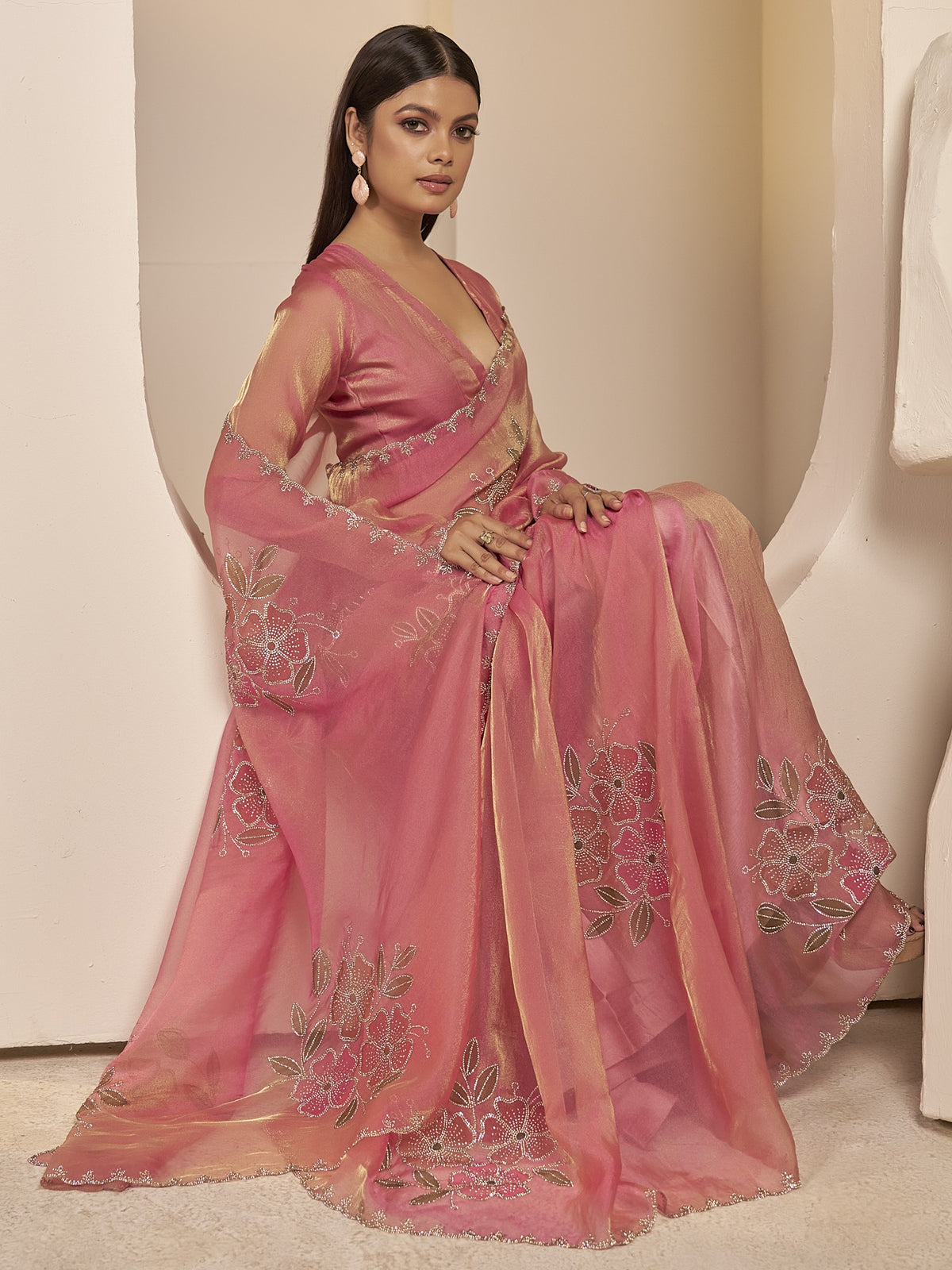 Pink organza saree view 3