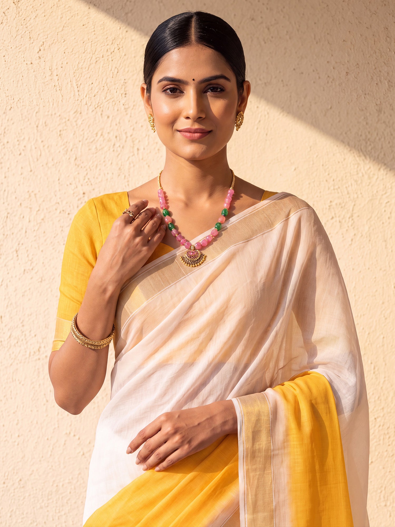 Mustard Linen saree – detail view 4