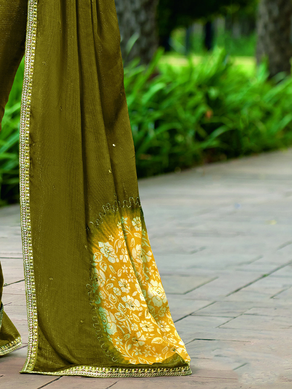 Olive chiffon saree view 4
