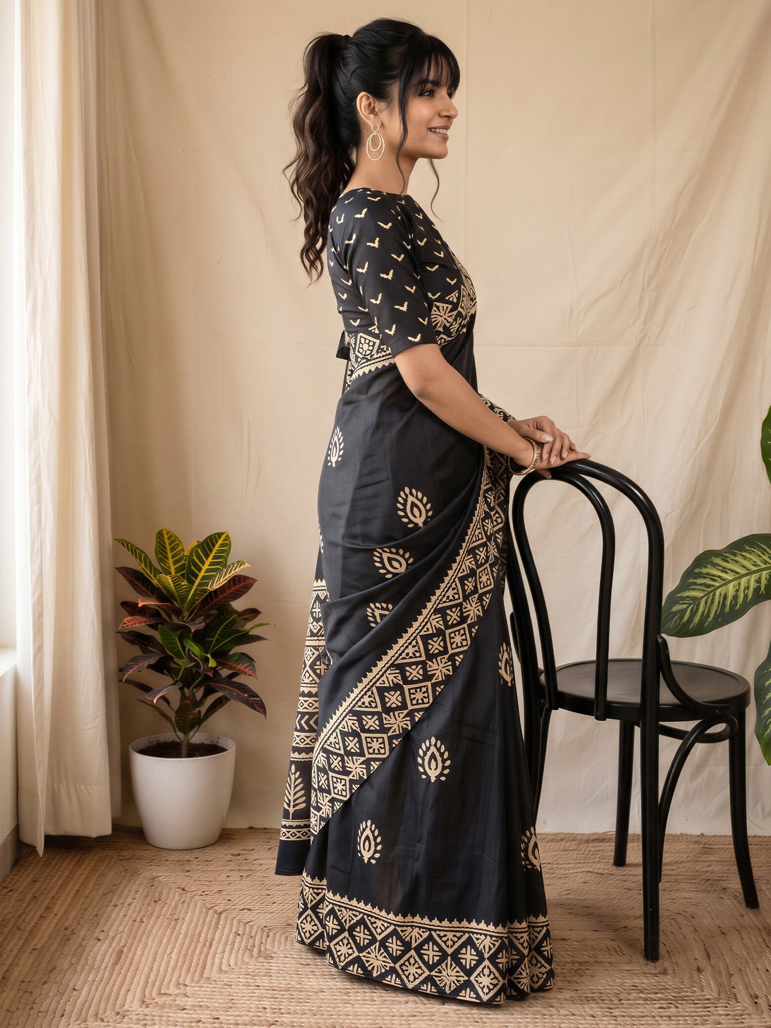 Black Cotton Blend saree – detail view 2