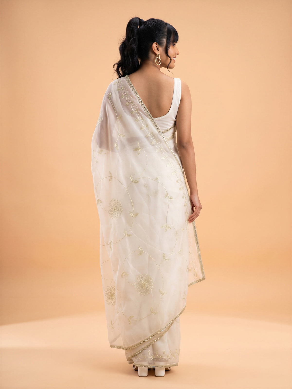 White Georgette saree – detail view 1