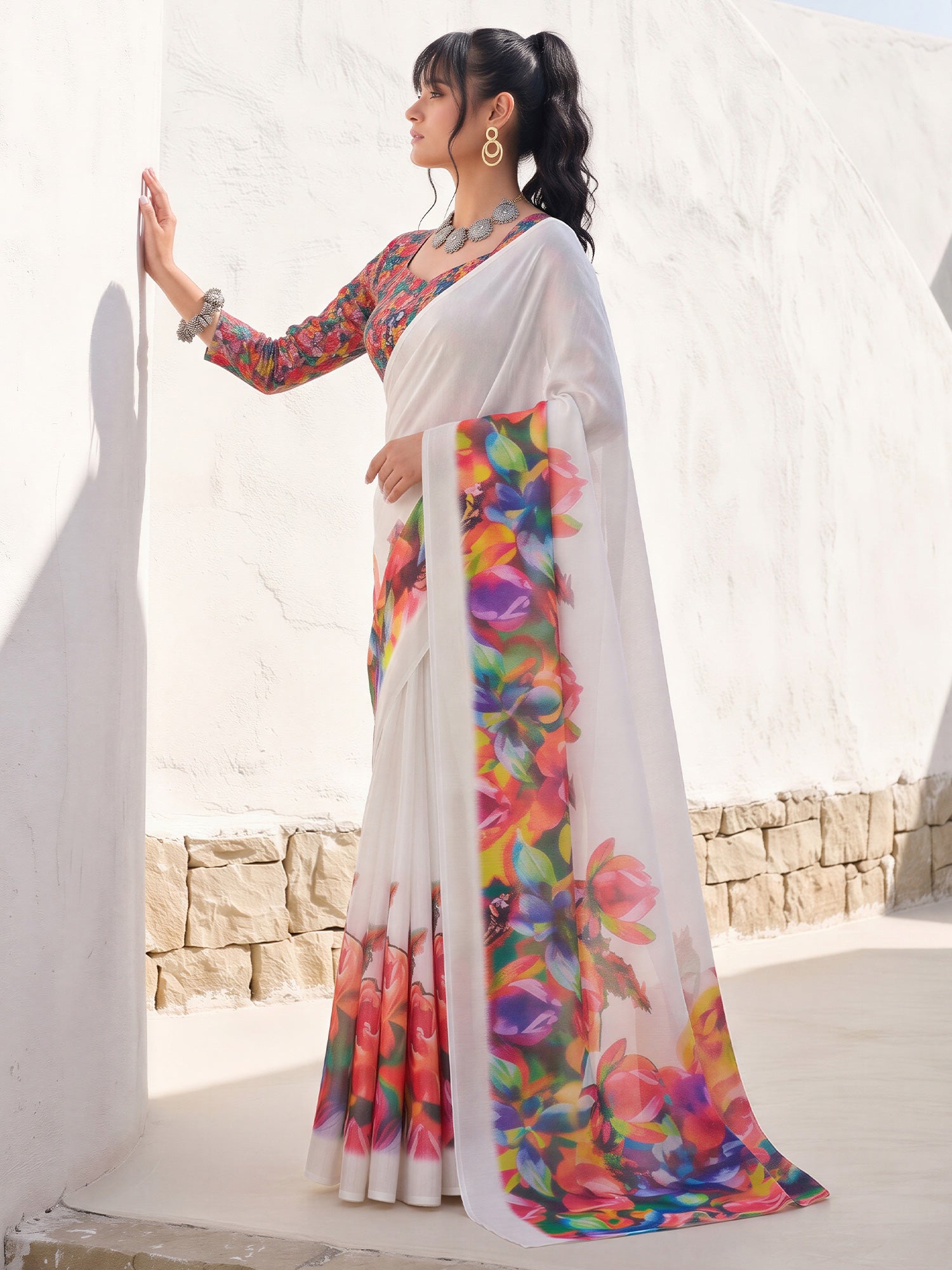 White Cotton Linen saree – detail view 2