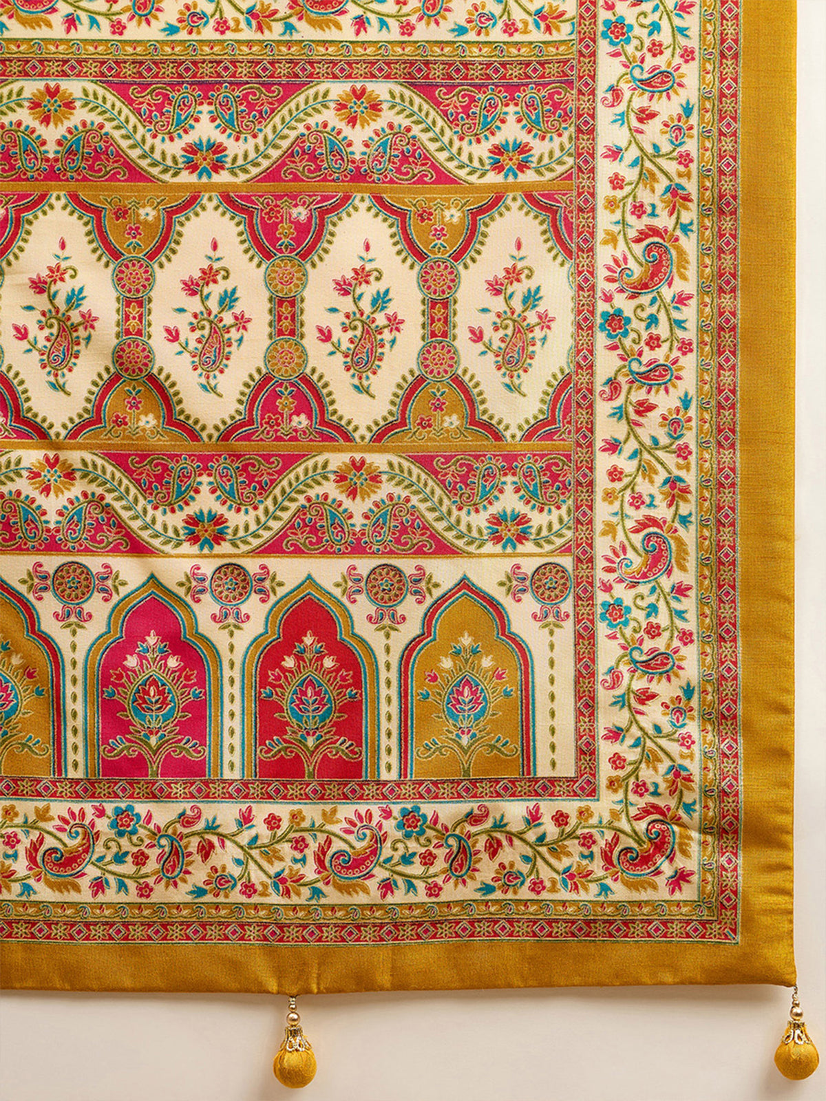 Cream Silk Blend saree – detail view 5