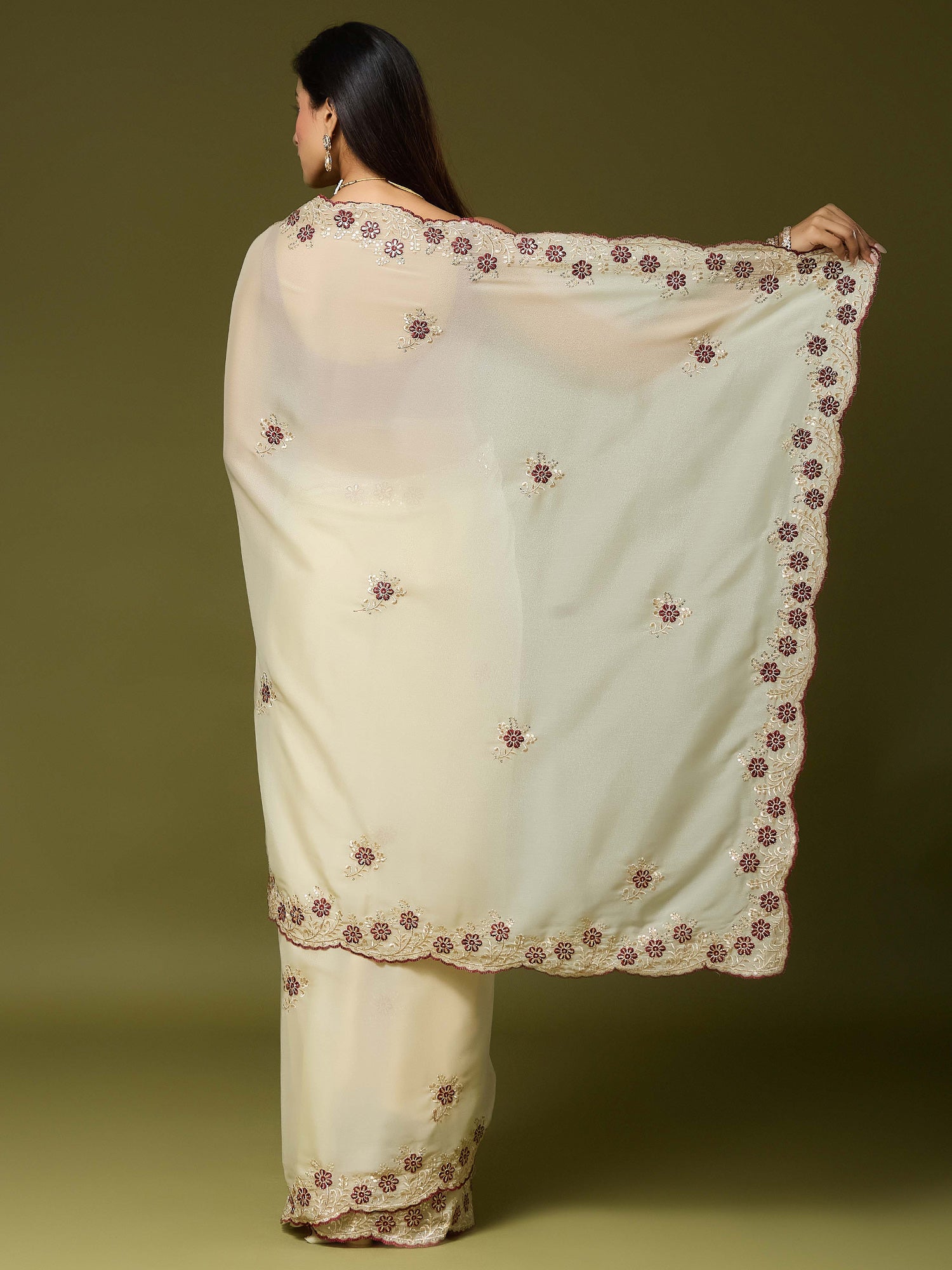 Cream Georgette saree – detail view 1