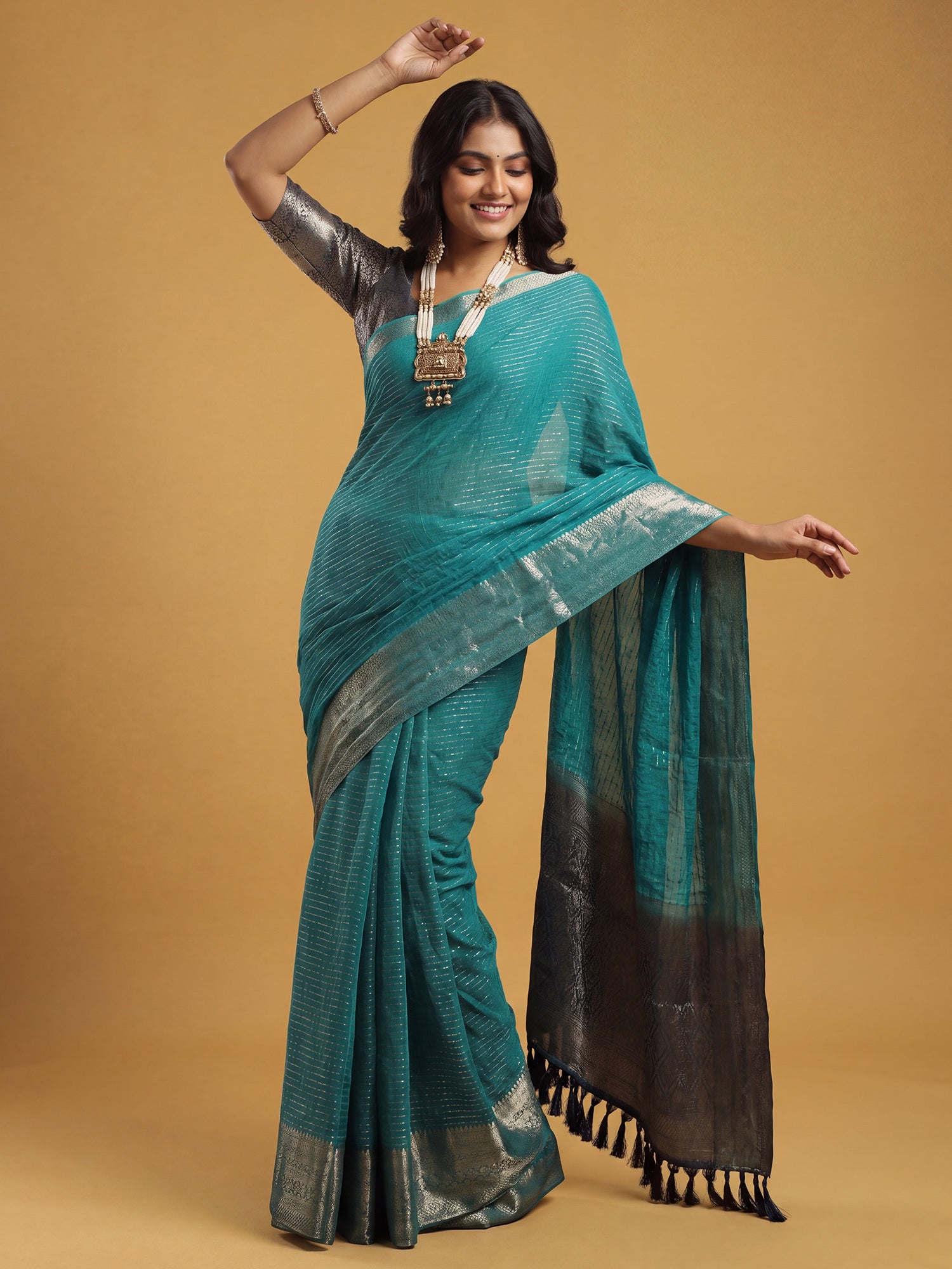 Teal Blue Chiffon saree – detail view 3