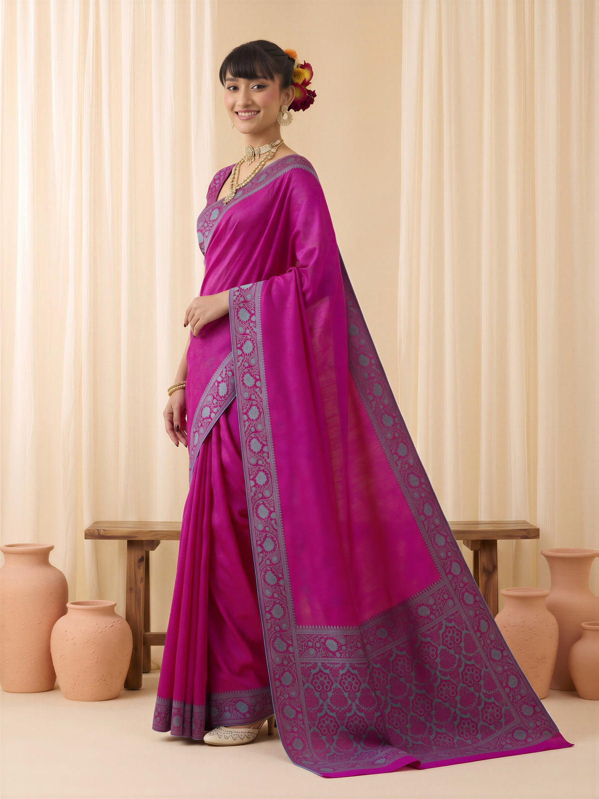 Magenta Silk Blend saree – detail view 2