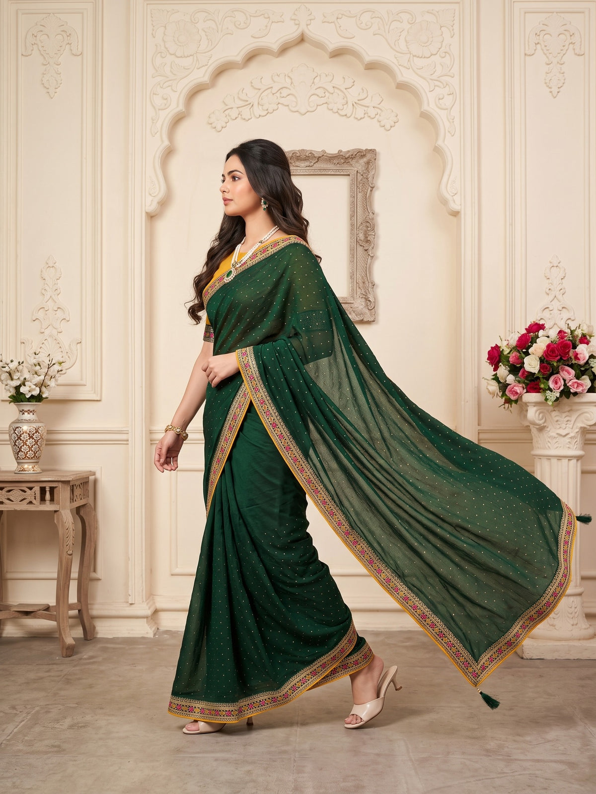 Green Vichitra Silk saree – detail view 2