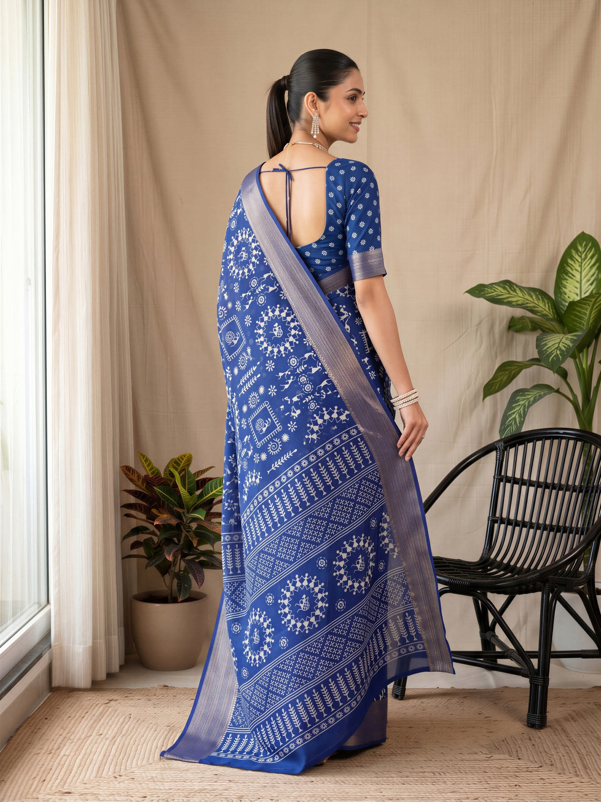 Blue Georgette saree – detail view 1