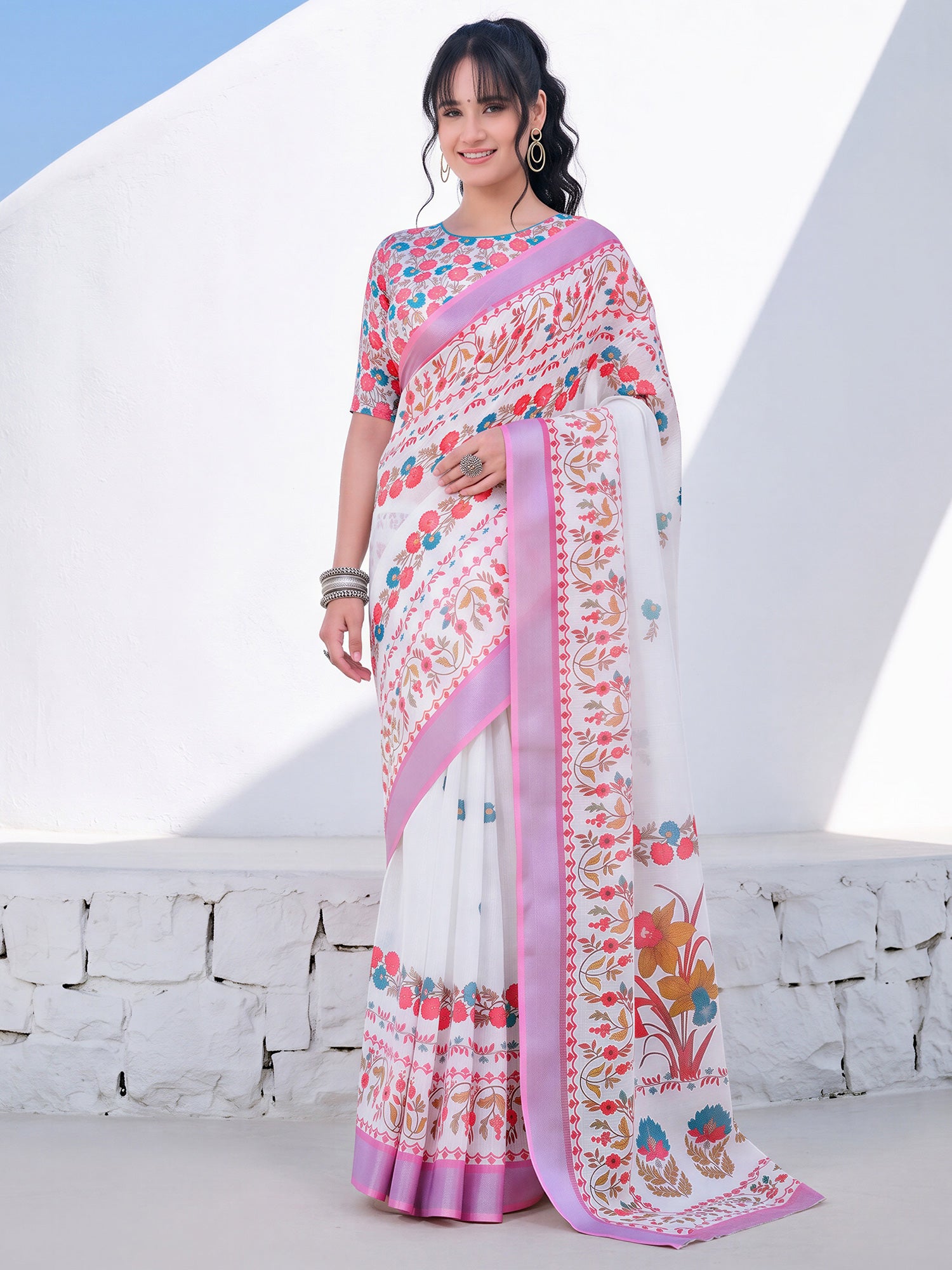 White Cotton Linen saree – detail view 3