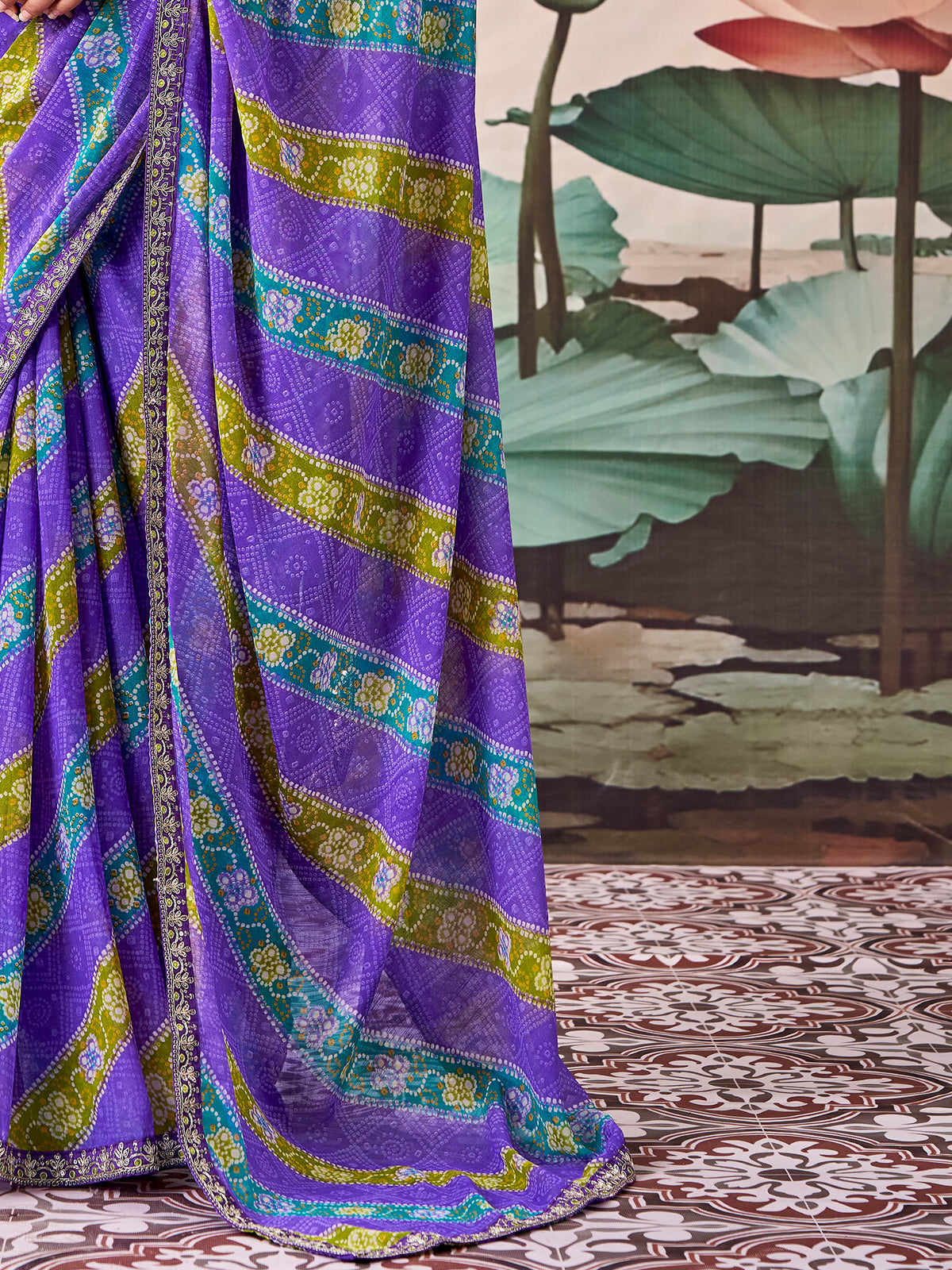 Violet Georgette saree – detail view 4