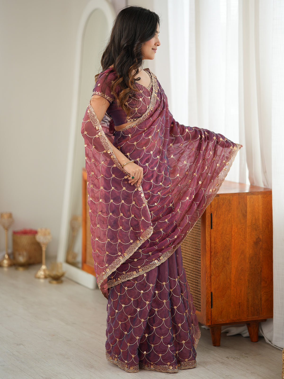 Wine Tissue saree – detail view 3