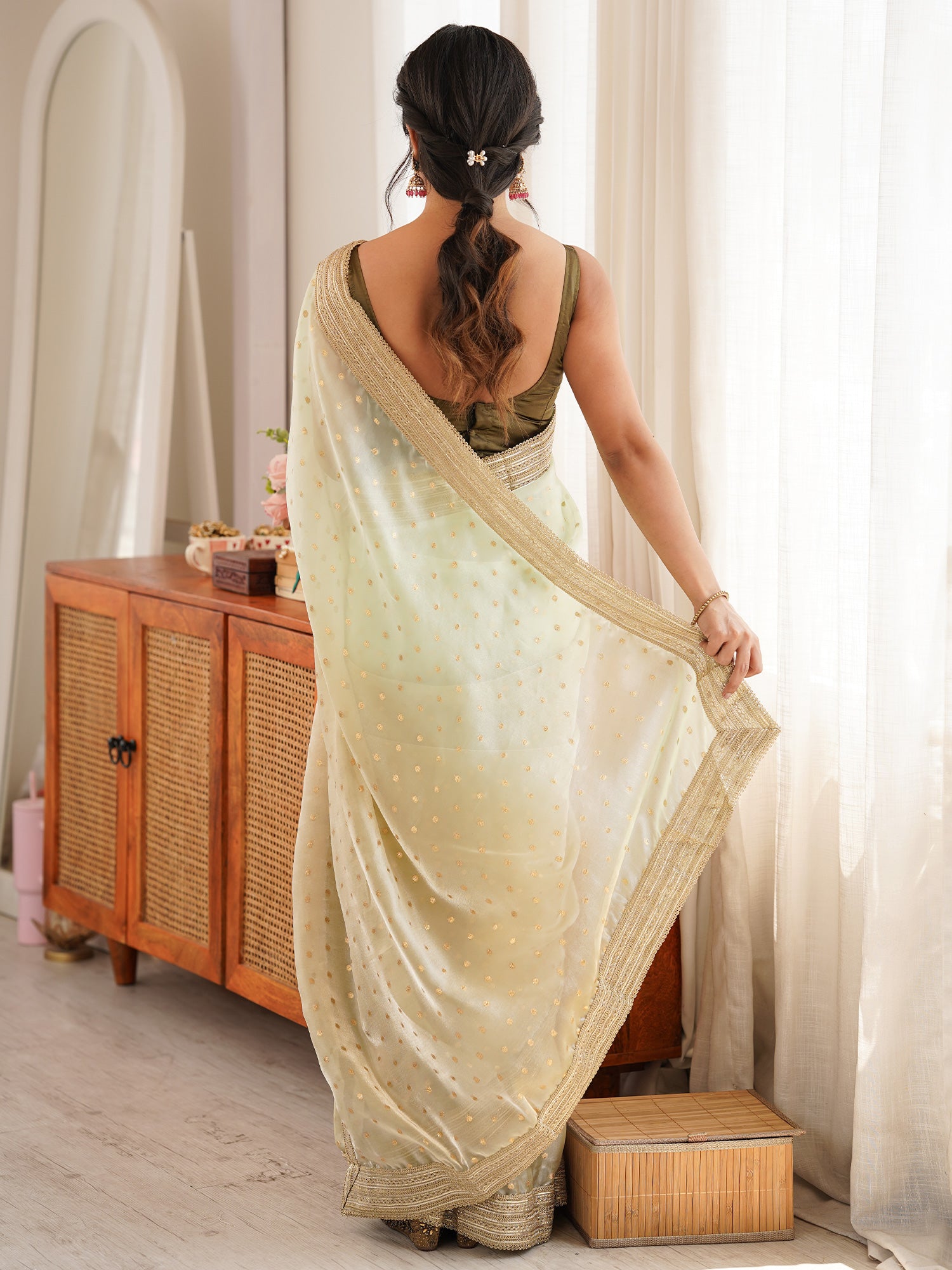 Light Green Silk Blend saree – detail view 1