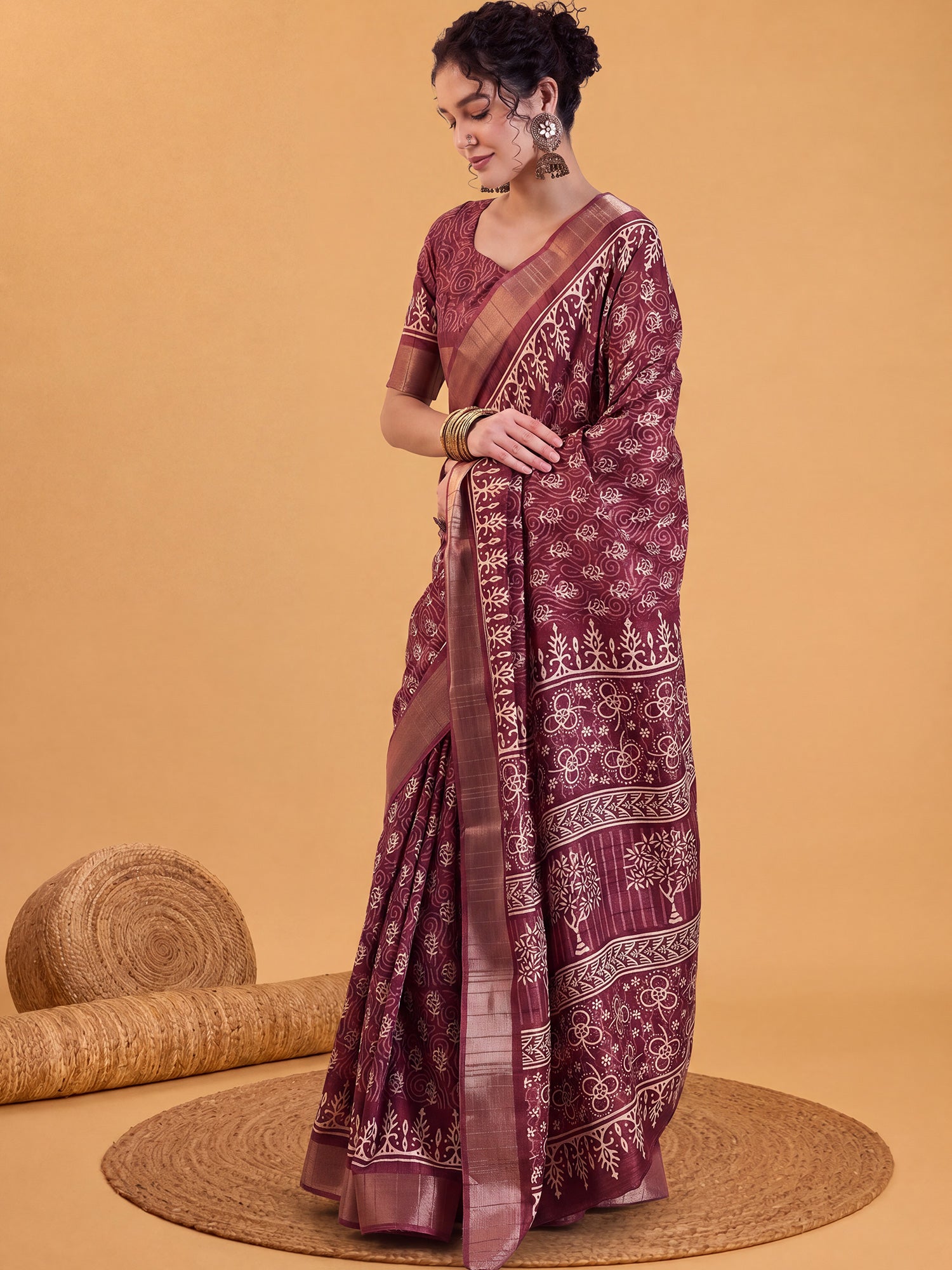 Maroon Silk Blend saree – detail view 2