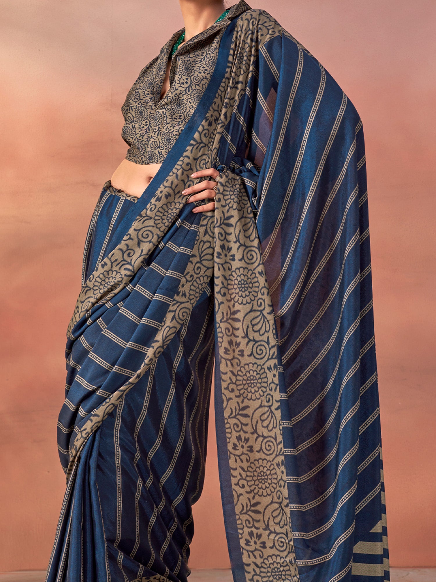 Blue Silk Blend saree – detail view 3