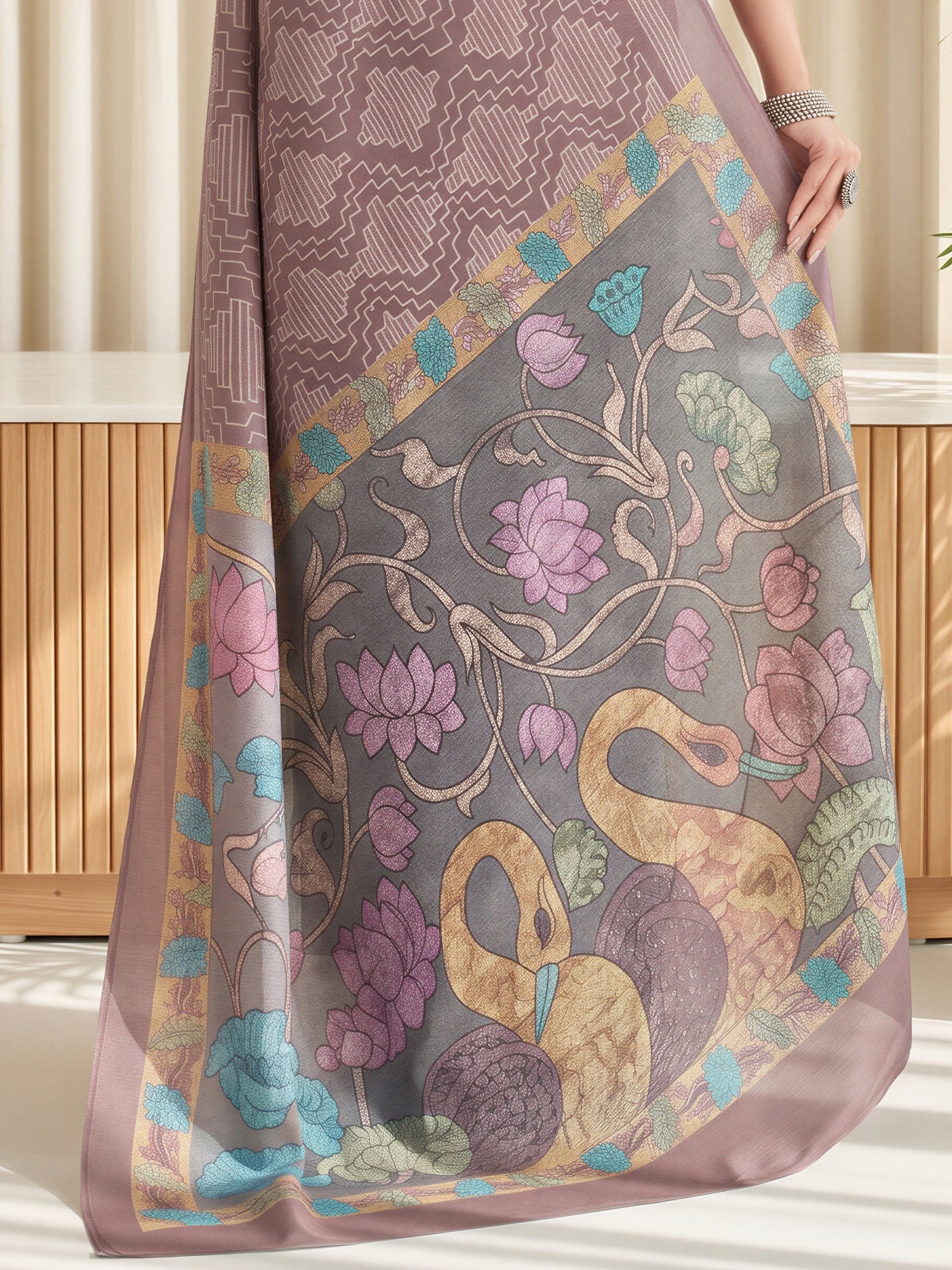 Brown Linen Blend saree – detail view 5