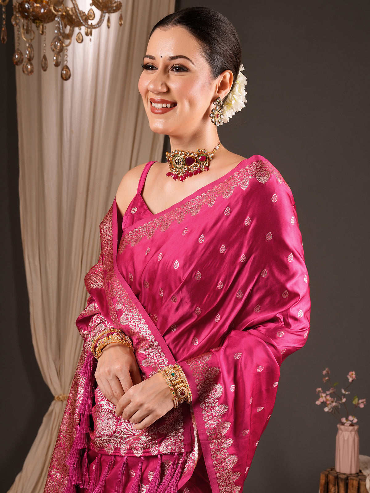 Pink Silk Blend saree – detail view 3