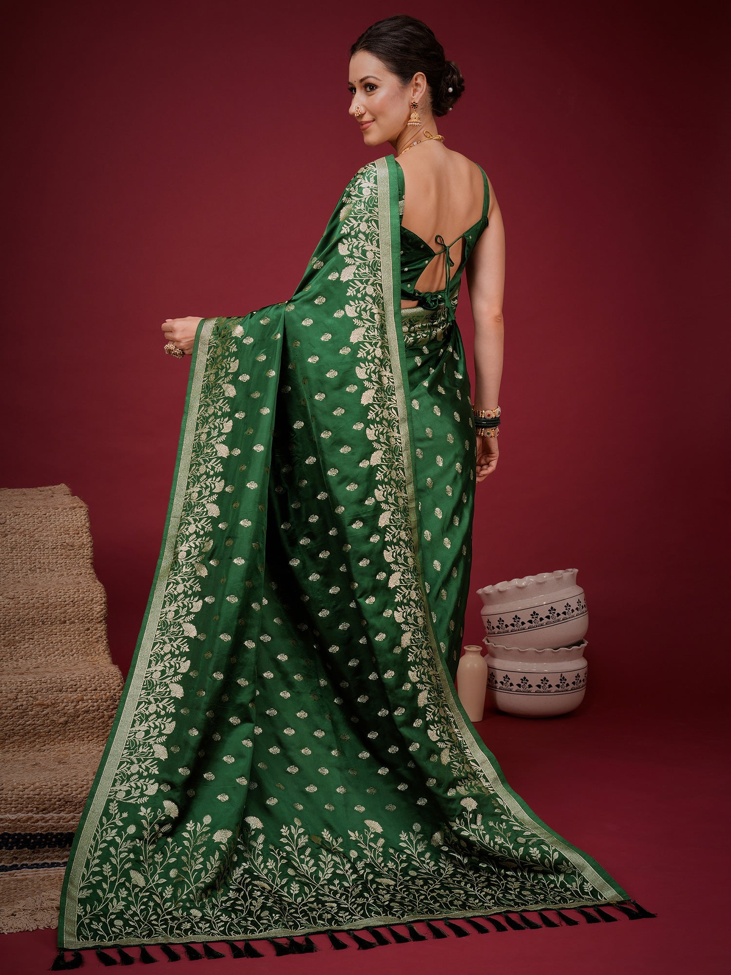 Green Silk Blend saree – detail view 1