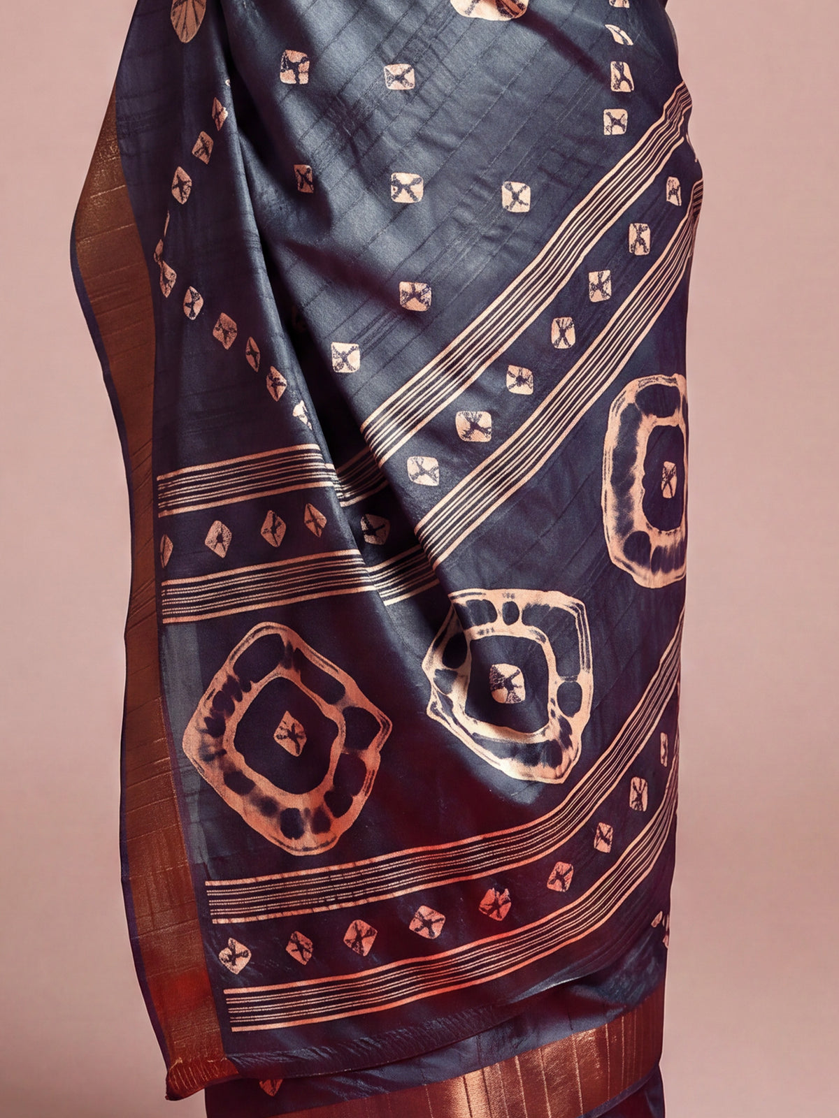 Grey Silk Blend saree – detail view 5