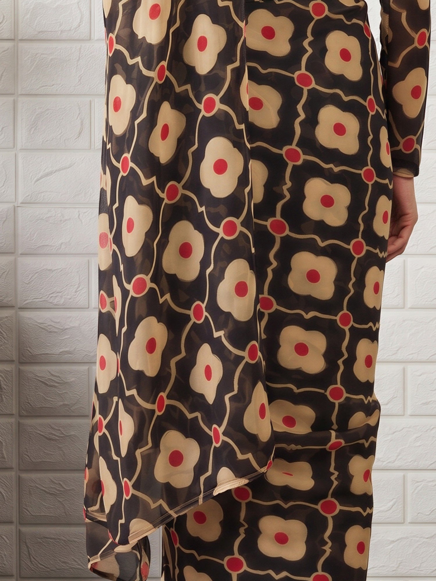 Black Satin saree – detail view 5