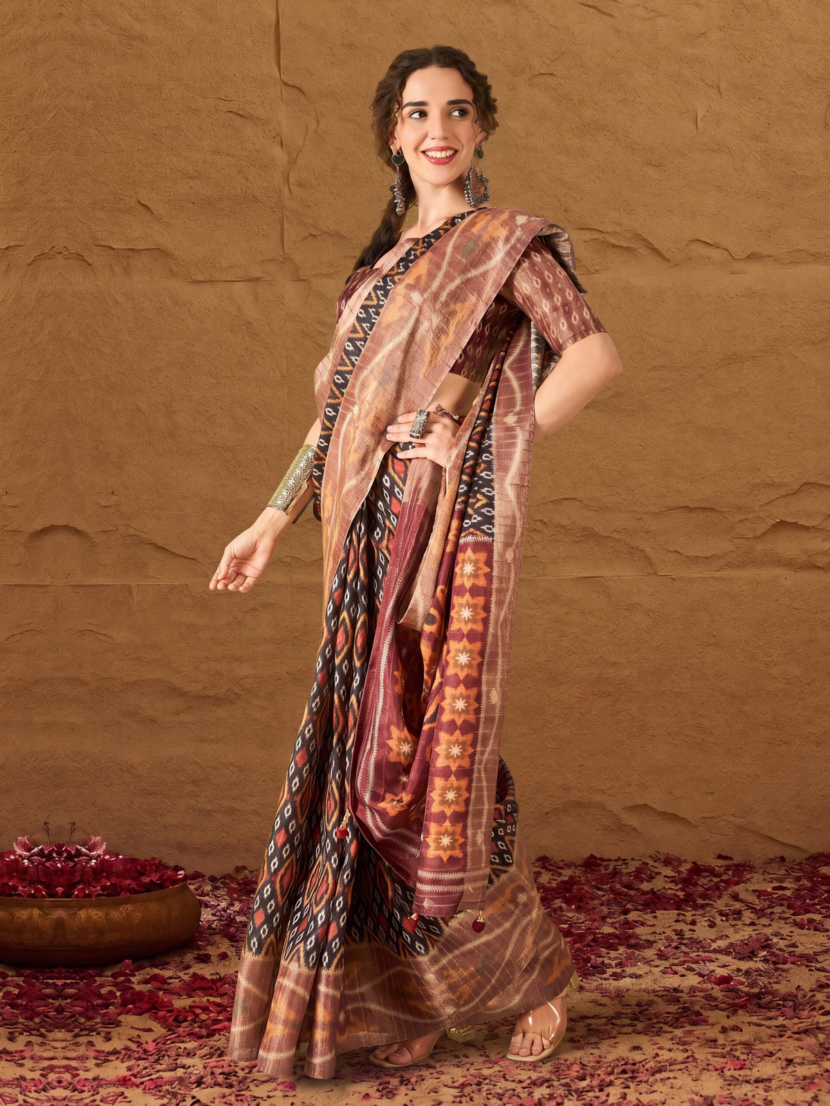 Black Silk Blend saree – detail view 3