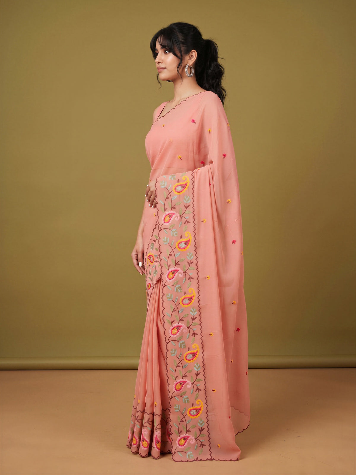 Peach Georgette saree – detail view 2