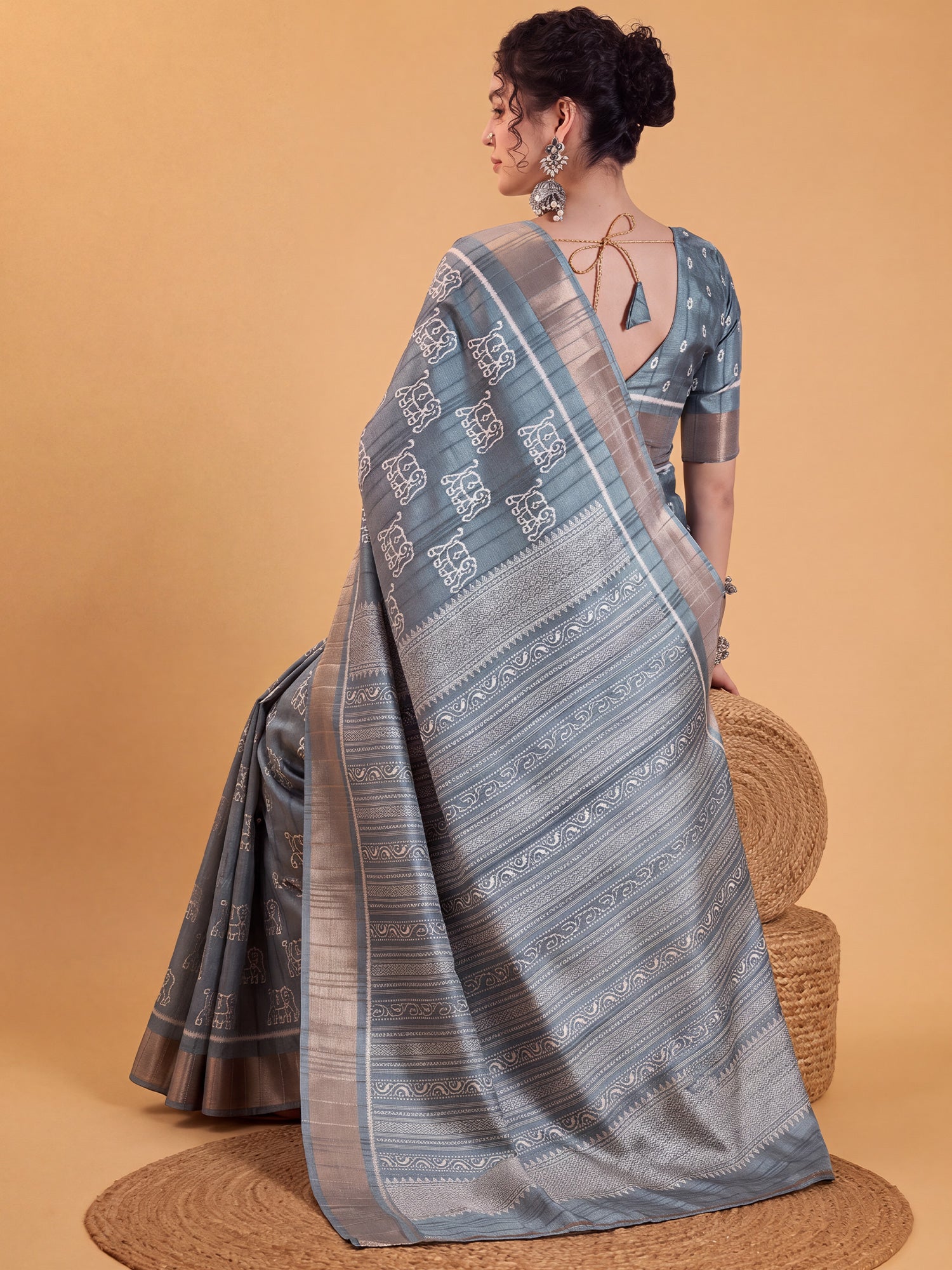 Sea Green Silk Blend saree – detail view 1
